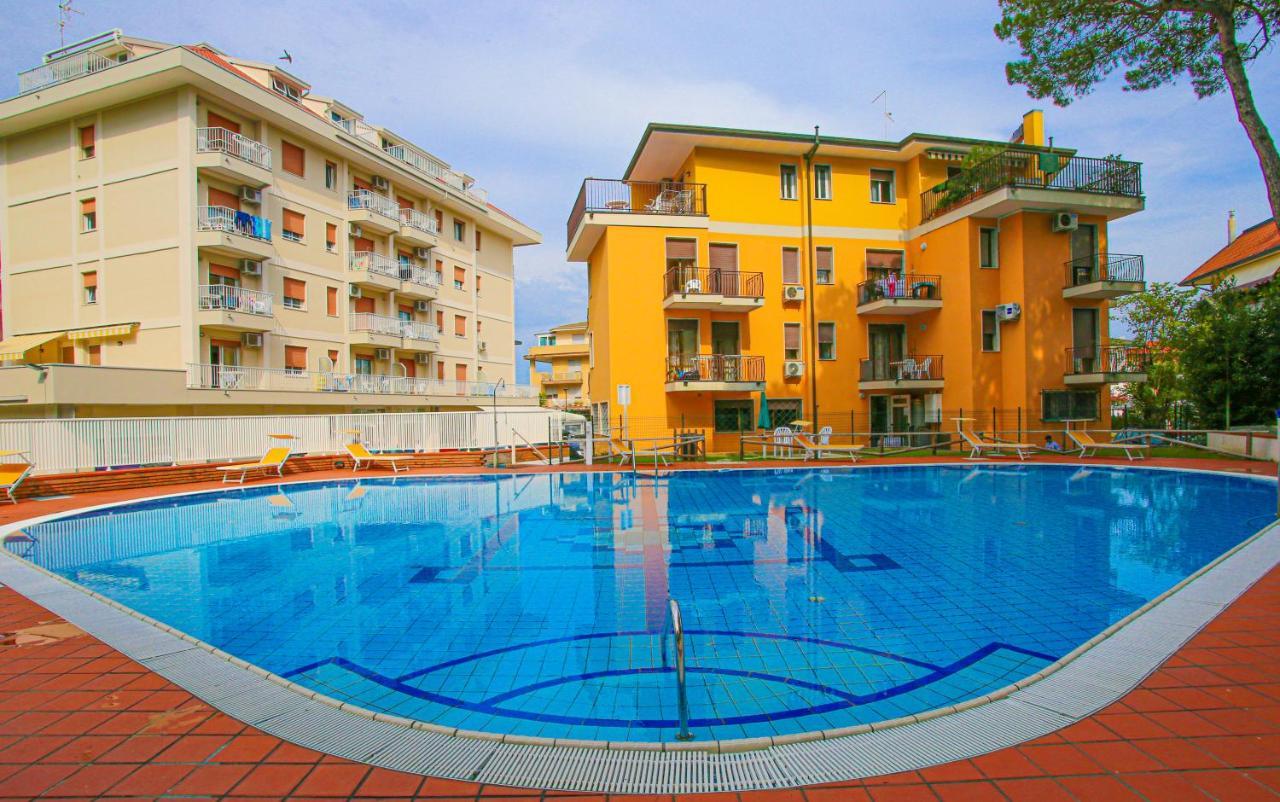 Residences La Rustica & Elite เอราเกลอามาเร ภายนอก รูปภาพ